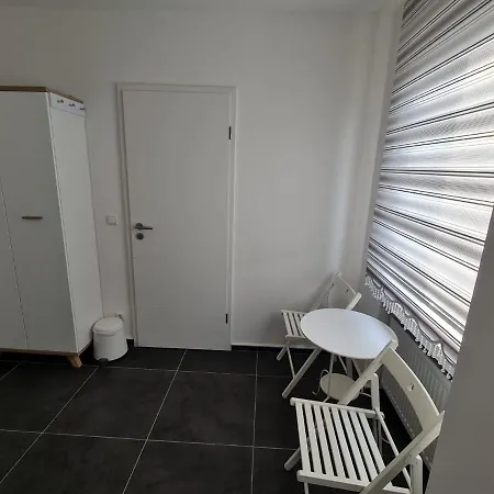 Roggendorf Zimmervermietung * 科隆